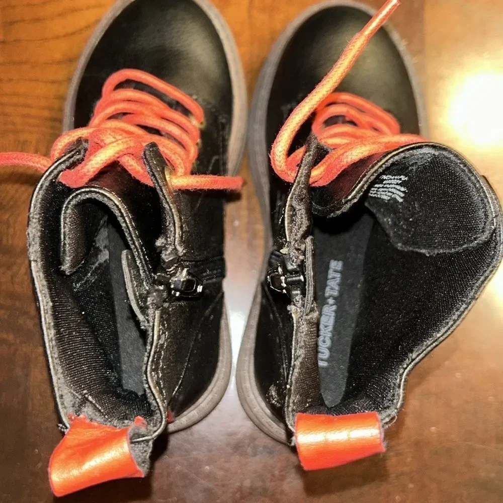 Tucker + Tate Girls Lace Up Boot(Size 6)